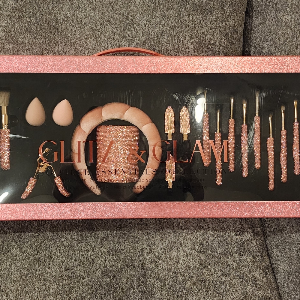 Pink Bling Glitz & Glam Spark Makeup Brush Set